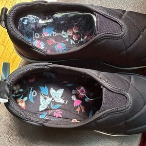 Vera Bradley Cloud slip on Black Sneakers
